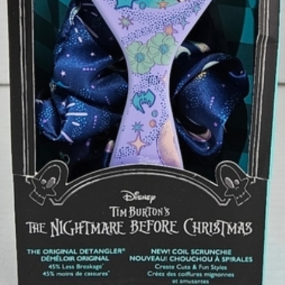 WET BRUSH WITH SCRUNCHIE NWT - Picture 6 of 7